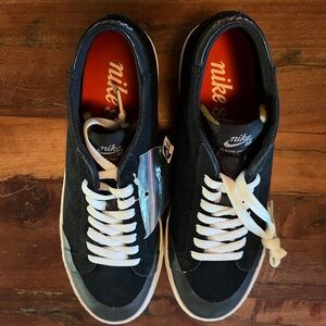 NIKE SB ZOOM BLAZER CHUKKA XT